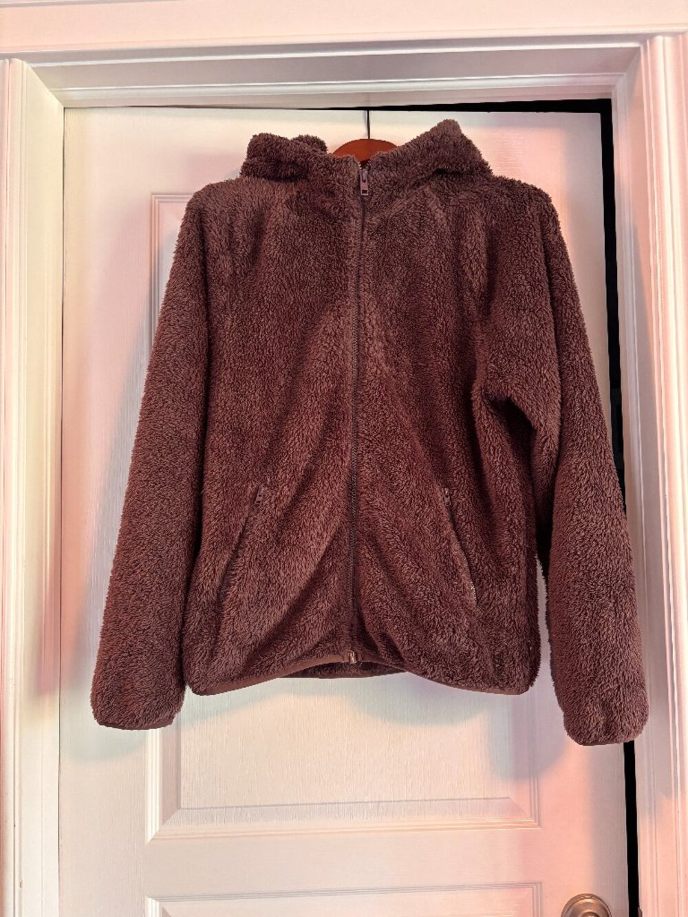 ARITZIA | TNA Teddy Zip-Up Medium Cozy Fleece Zip-Up Hoodie Chocolate Brown